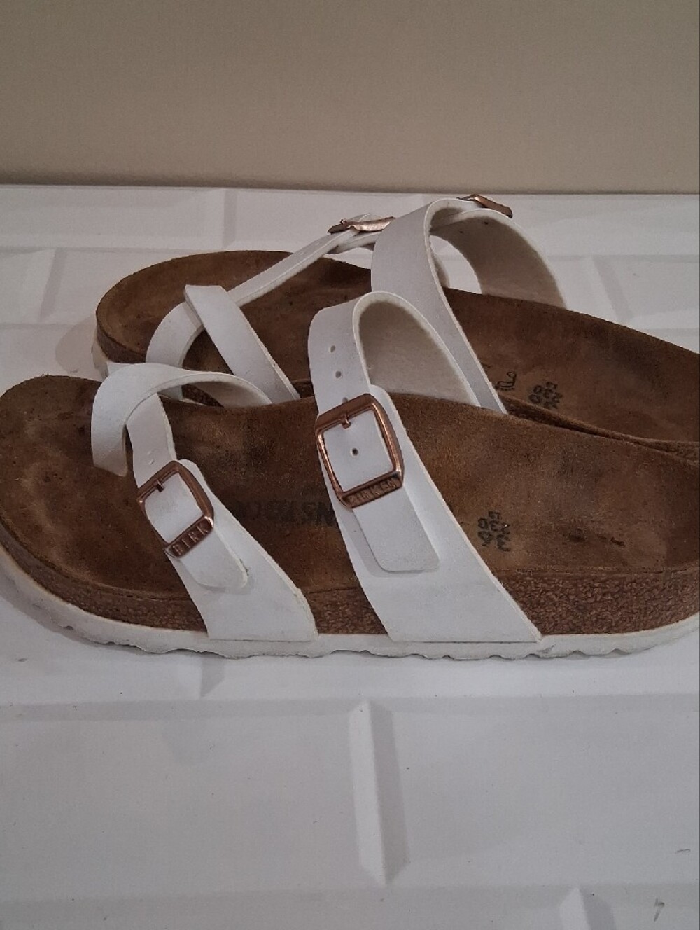 Birkenstock Mayari Women’s White Two-Strap Sandals with Rose Gold Buckles - Picture 7 of 11